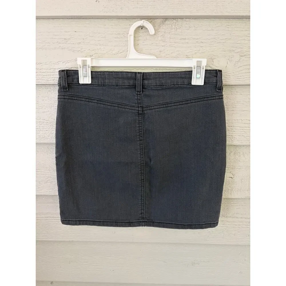 GUESS Gray Denim Mini Skirt Zip Pocket Stretch Size 29